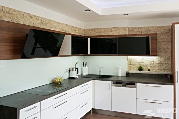 steinverblender quarry stone beige braun als kuechen dekorhighlight ohne fuge verlegt