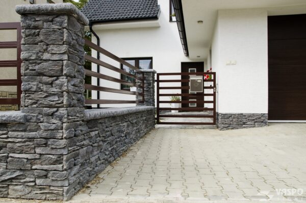 verblender rock folded anthrazit mit kantensteinen fuer die saeulen und mauer verkleidung