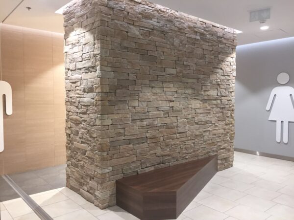 wanddesign mit verblender broken rock ancona
