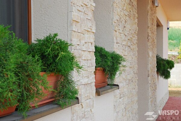 wandverblender fenster umrahmung mit quarry stone beige braun ohne fuge