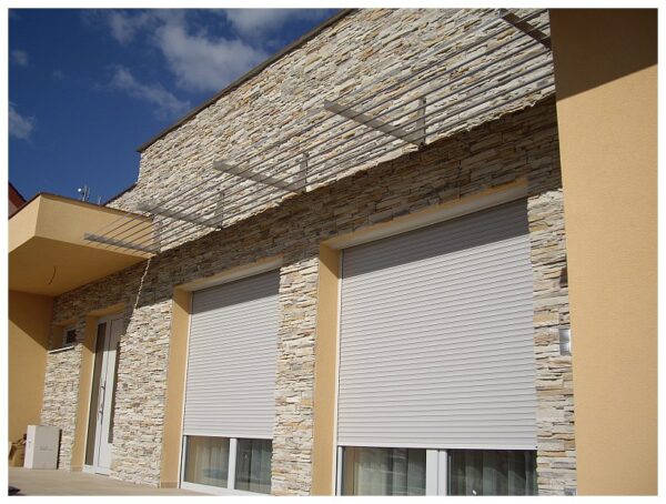 umely obkladovy kamen versailles 50250 realizacie 3 4 large