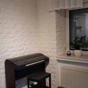 wohnwand hinterm klavier mit gipsverblender mini euroc dekorativ