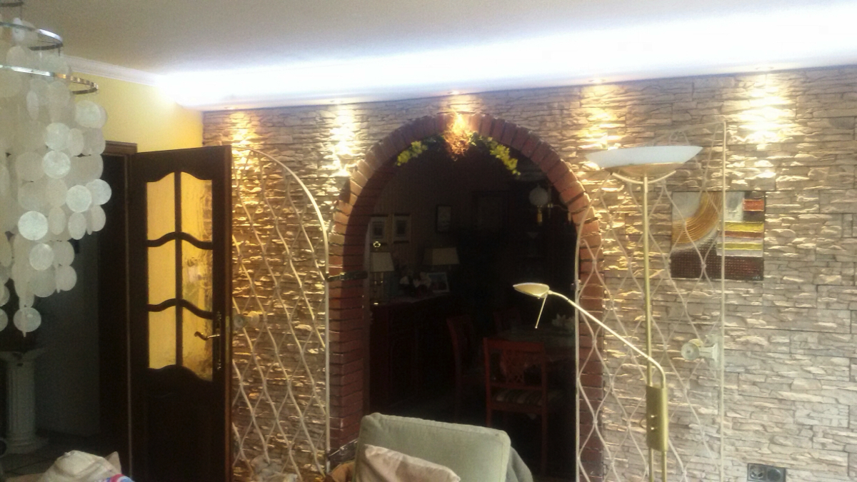 steinwand mit verblender cordiliera champagne dekorativ