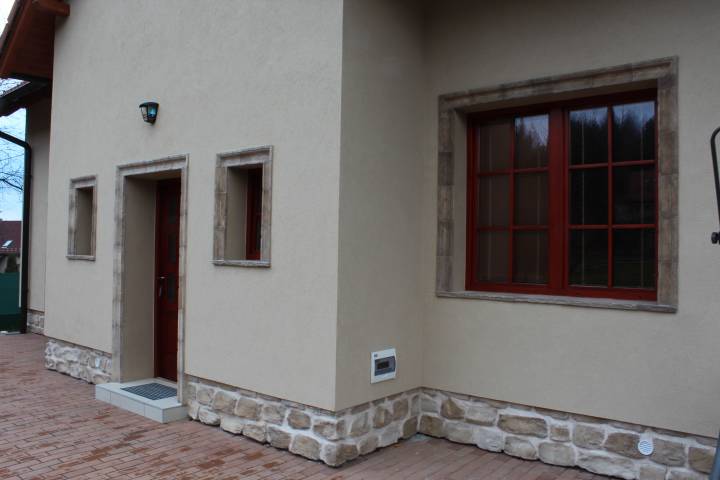 naturstein nachbildiung opuka limestone champagne haus sockel farbe 063