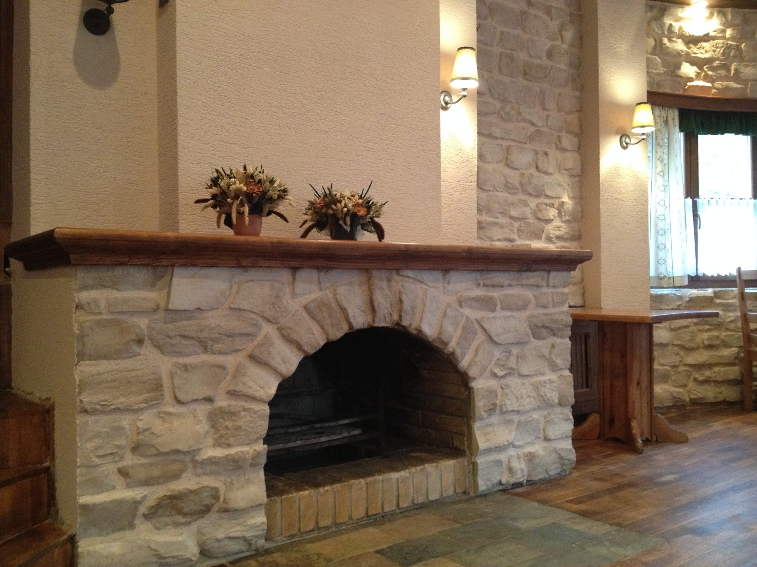 verblender mediteran kalkstein nachbildung opuka farbe 063 innen kamin wand verkleidung fuge creme