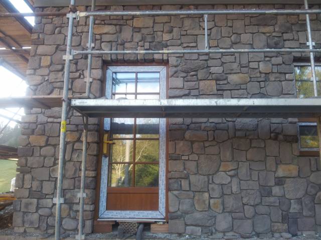 wandverblender mix grigio mit ecksteinen fassaden verkleidung haus im bau ausfugen